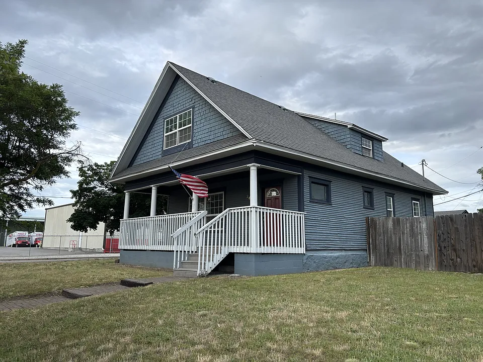 2428 N Dakota St