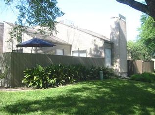 1386 Chardonnay Dr, Houston, TX 77077