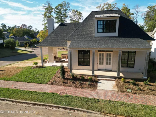 194 N Natchez Dr, Madison, MS 39110
