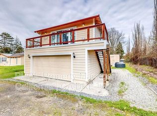 3911 Ross Rd, Sebastopol, CA 95472