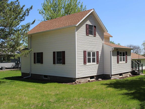 2nd image of 409 12th St