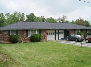 112 Farrar Dr, Aurora, IN 47001