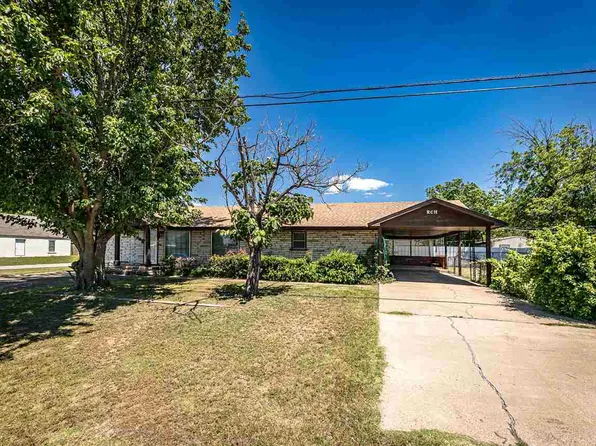 501 S Main St, Grandfield, OK 73546