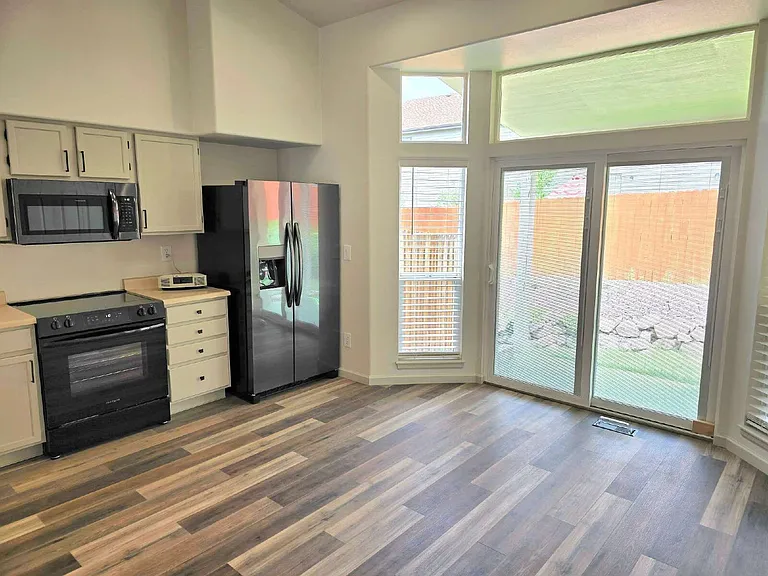 6425 Gilmore Grv — Photo 11