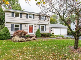 65 Dartford Rd, Rochester, NY 14618