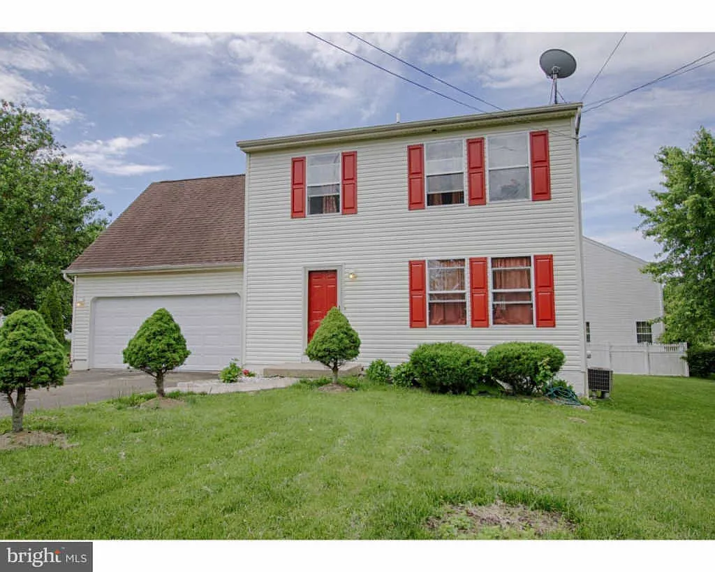 4476 Cedar Ln photo 1