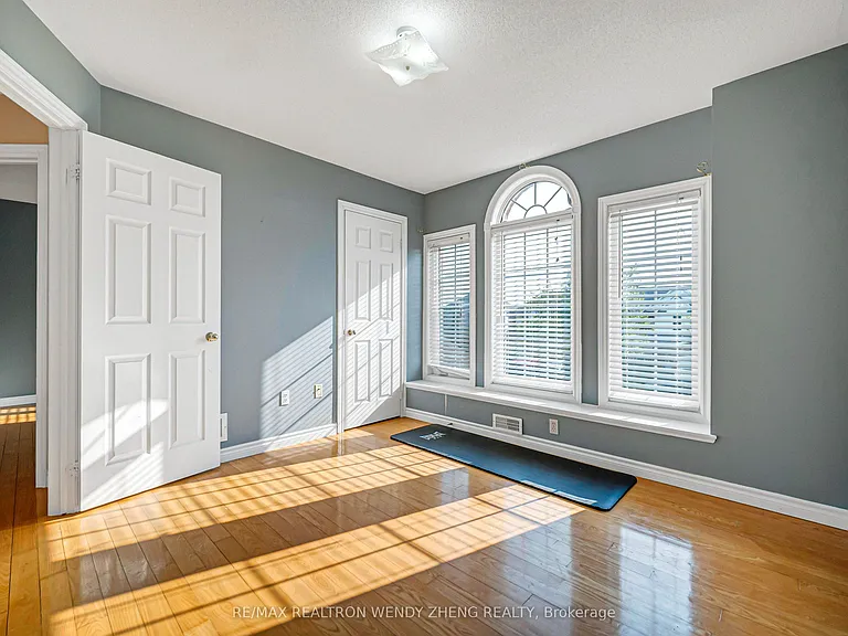 1507 Clearbrook Dr — Photo 34