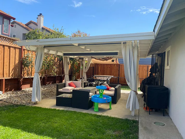backyard- furnitures not included