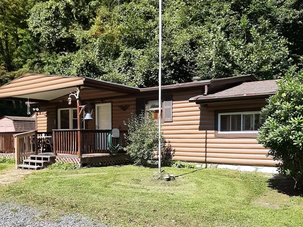 1346 Elk Grove Rd, Benton, PA 17814