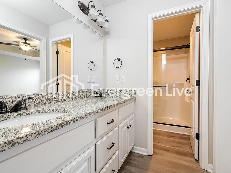 900 SW Chickadee Dr — Photo 11