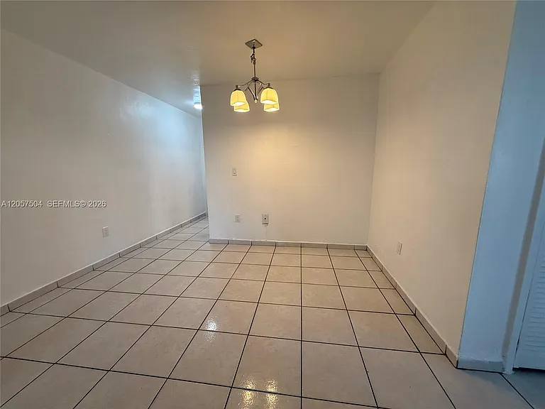 1860 SW 22nd St #4 — Photo 6