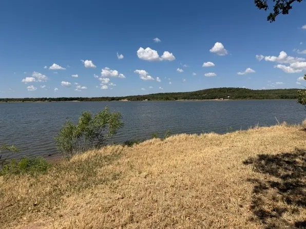 S Ford Rd, Bowie, TX 76230