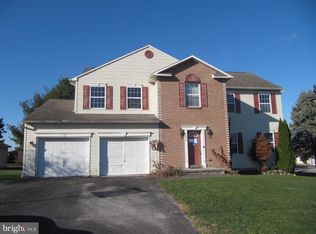1013 Bair Rd, Hanover, PA 17331
