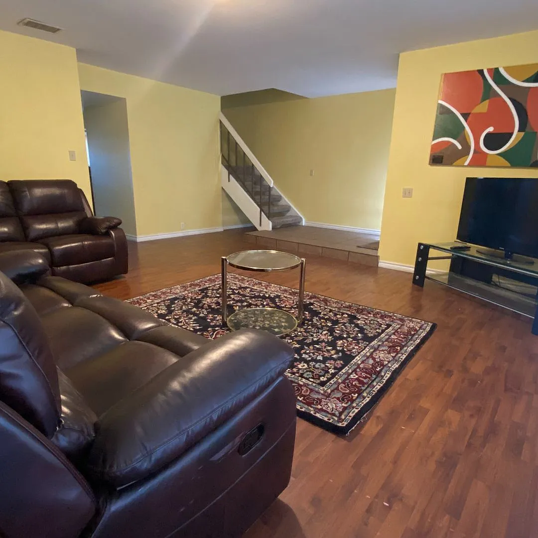 Rooms in 4 Bedroom Home at Leisure Dr — Photo 3