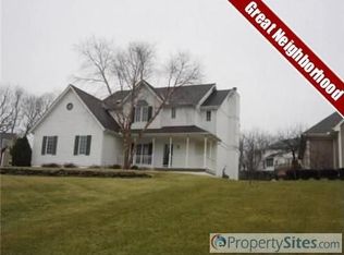 513 NW Highcliffe Ct, Lees Summit, MO 64081