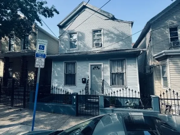 139 4th Ave, Newark City, NJ 07104