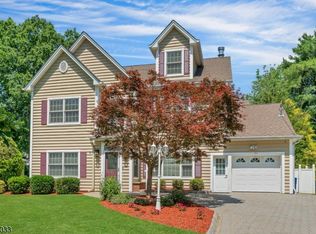 44 Ellers Dr, Chatham Boro, NJ 07928