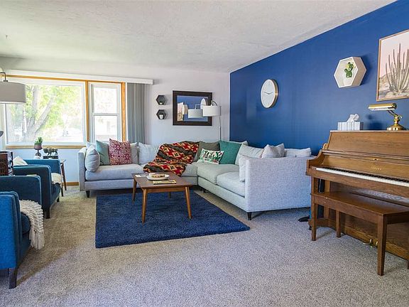 3rd image of 3002 L Ave