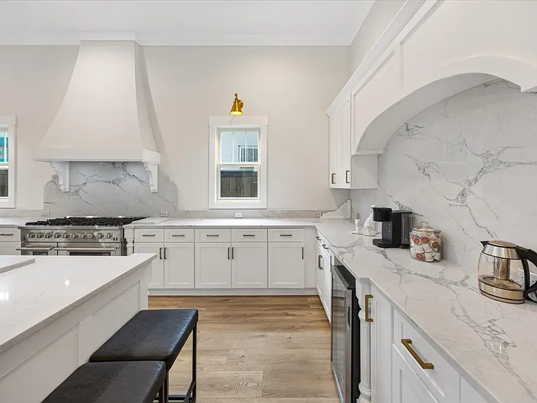 2522 Park Row Ave — Photo 4