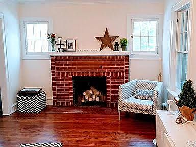 5th image of 225 Bloom St