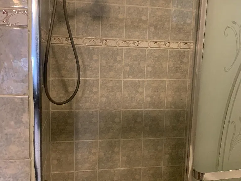360 Ege Ave — Photo 4