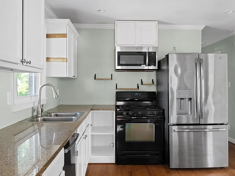 4825 Revere Rd — Photo 8