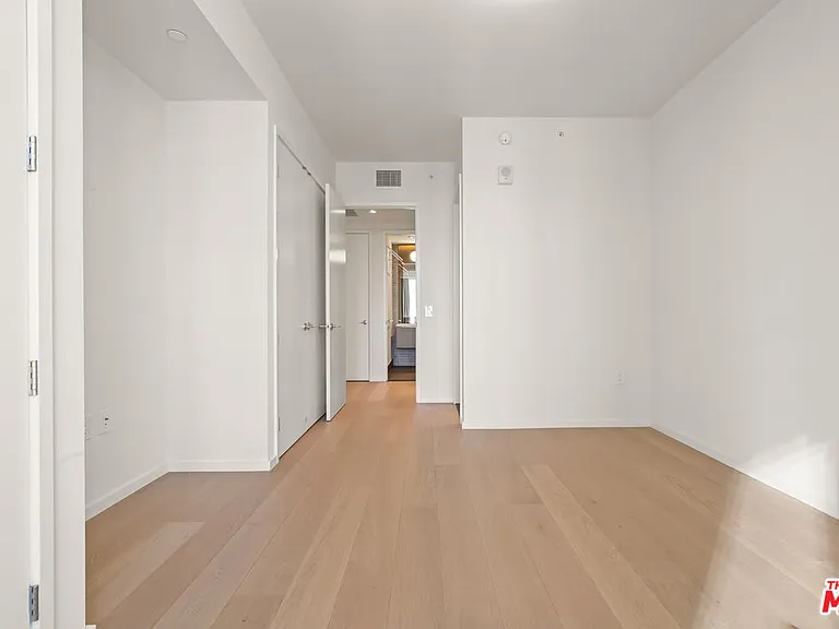 889 Francisco St #2011 — Photo 17
