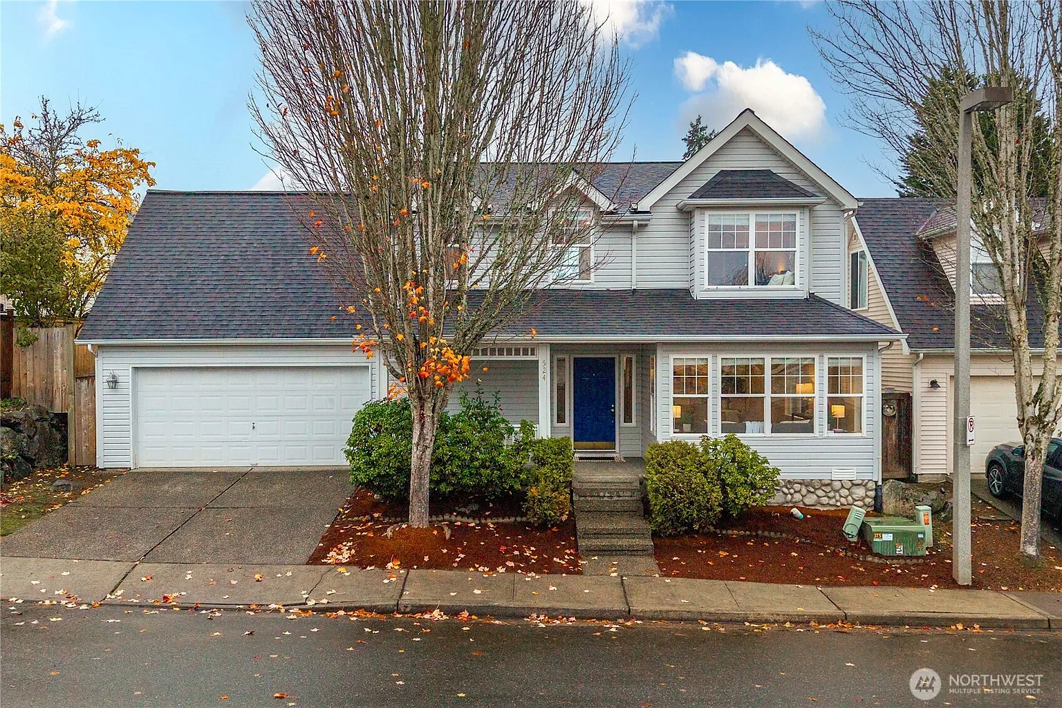524 Tacoma Place NE photo 1