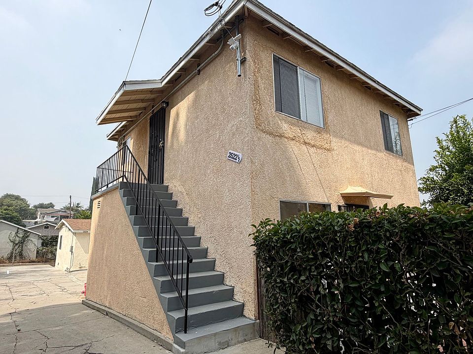 1st image of 2522 1/2mlancaster Ave #1/2