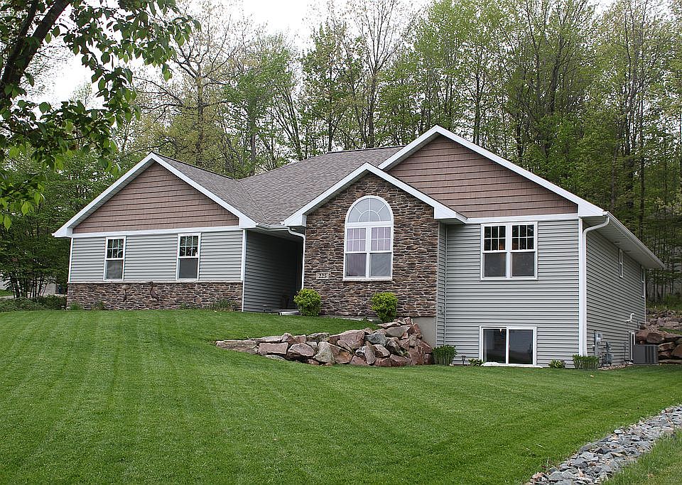 1st image of 225 Lavina Dr