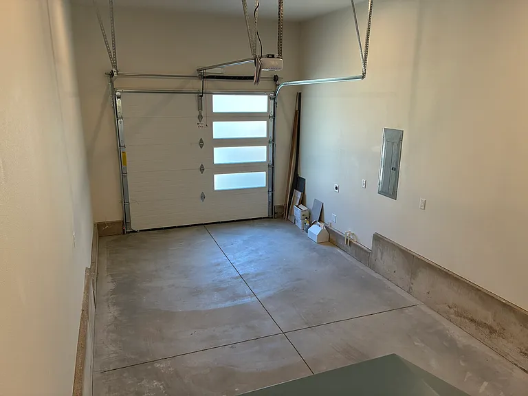 910 NE Norton Ave #1 — Photo 16