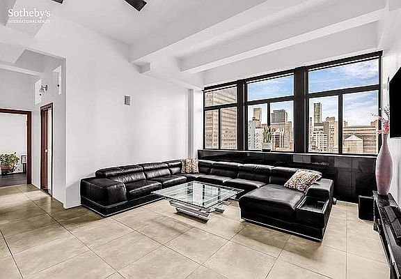 3rd image of 310 E 46th St #20EF