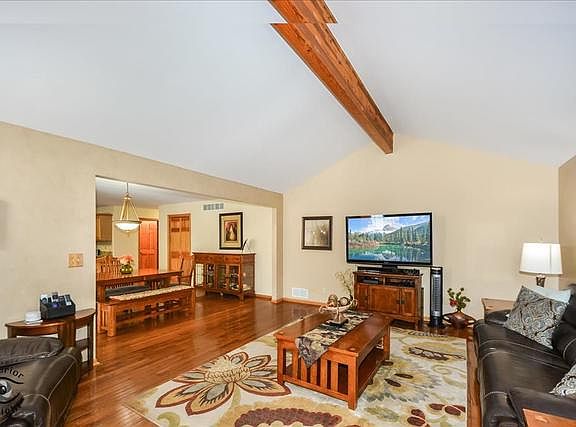 5th image of 22088 Heritage Dr
