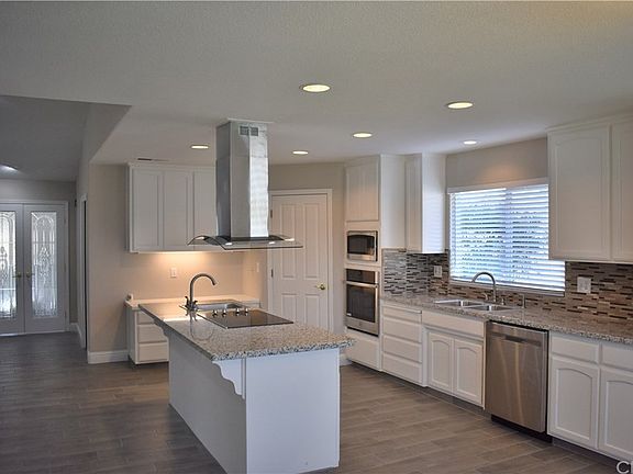 3rd image of 3347 Herrod Ave