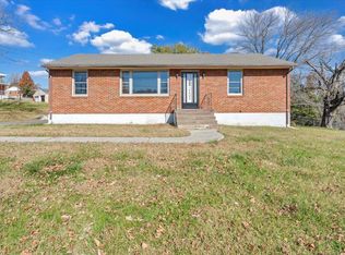 4605 Peach Tree Dr NW, Roanoke, VA 24017