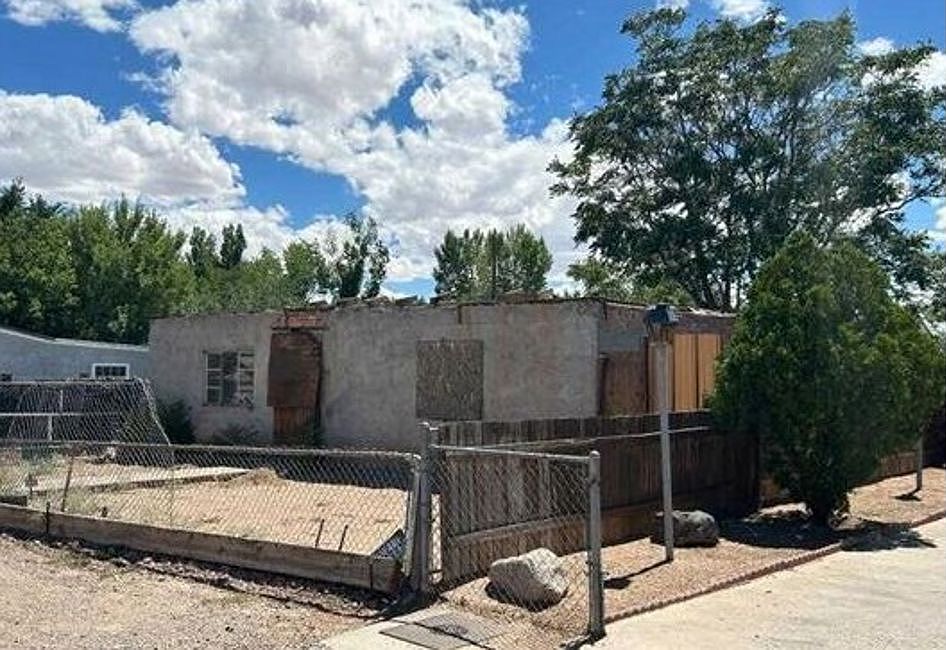 2nd image of 2467 De Vita Rd SW