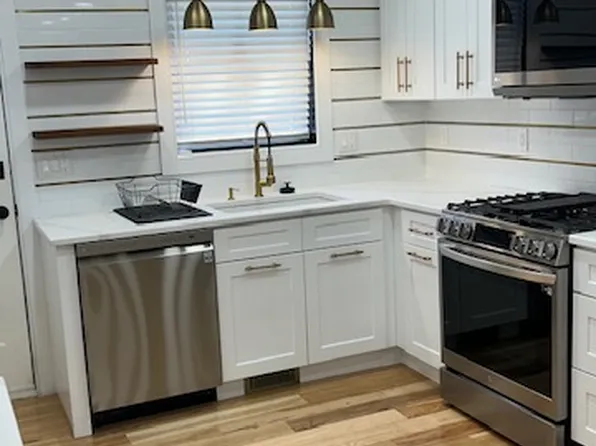 17 Zabriskie St #1705, Hackensack, NJ 07601