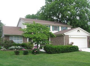 767 Dunedin Ct, Rochester Hills, MI 48309