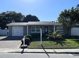 9031 Rainbow Ln, Port Richey, FL 34668