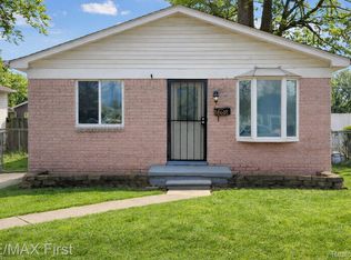 8468 Republic Ave, Warren, MI 48089