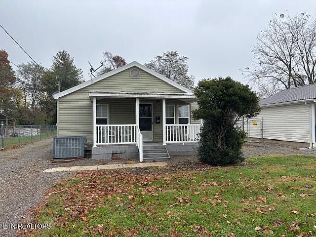1st image of 98 Yvonne Ave
