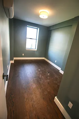 Rented by Delmark Realty LLC | media 29