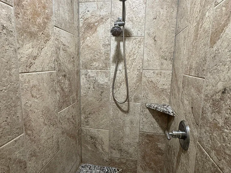 2701 Midland Ave #214 — Photo 8