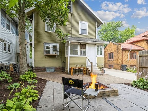 2nd image of 728 E College St #6