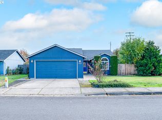 1005 Ash Grove Loop, Creswell, OR 97426