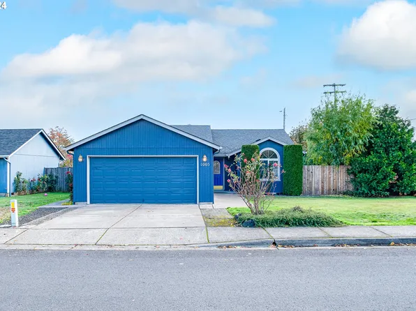 1005 Ash Grove Loop, Creswell, OR 97426