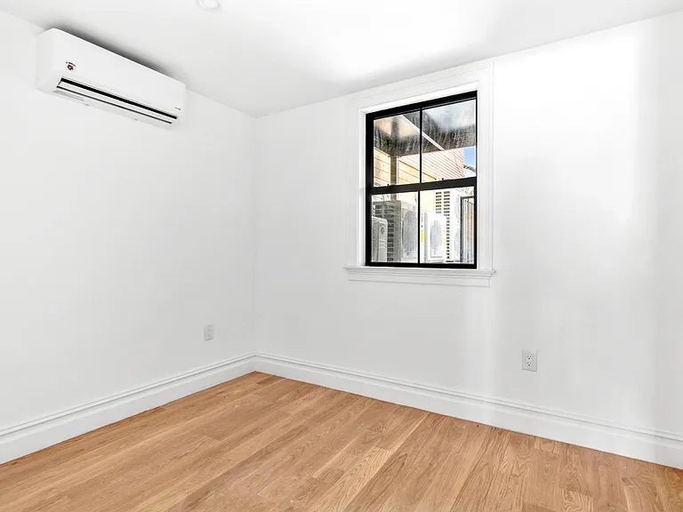 90 Putnam Ave #1 — Photo 7