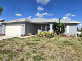 1303 NE 9th Pl, Cape Coral, FL 33909