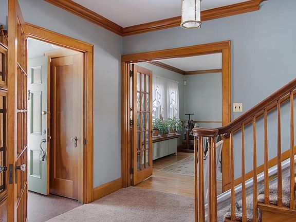 5th image of 3555 Glenmere Dr