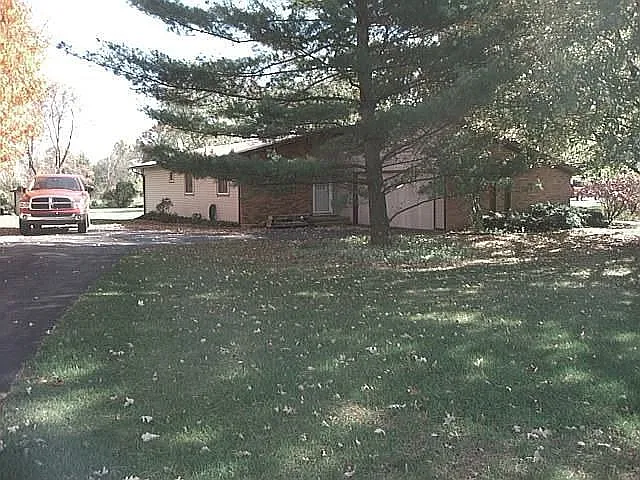 519 S Howell St photo 1